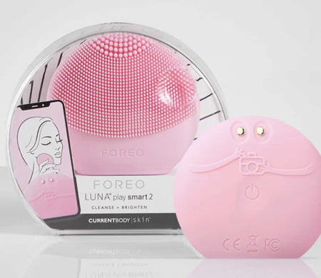 FOREO LUNA play smart 2 Smart Skin Analysis And Facial Cleansing Device